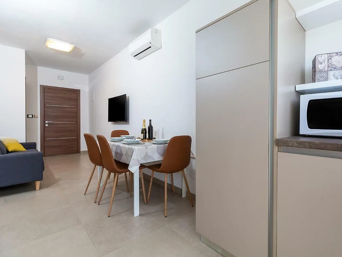 Apartments Gioia Porec