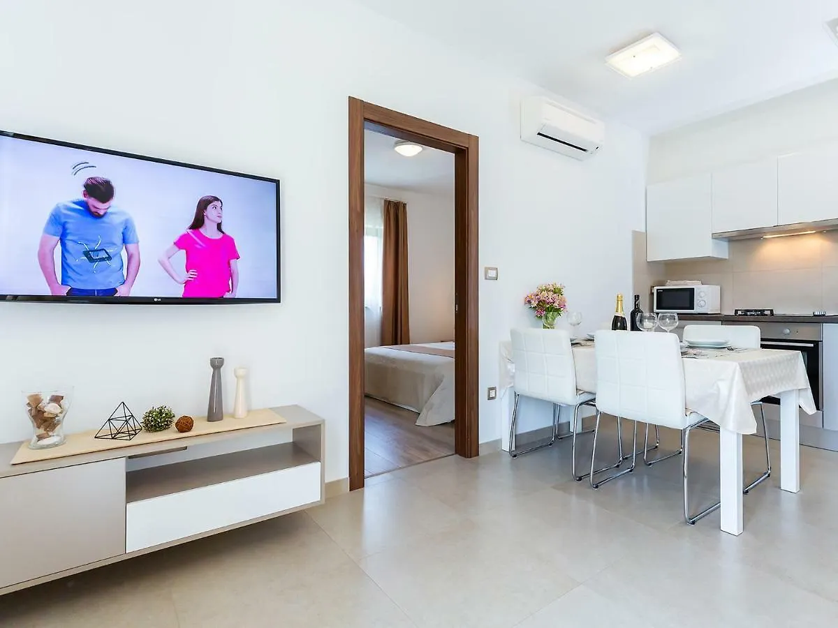 Apartments Gioia Porec Croatia