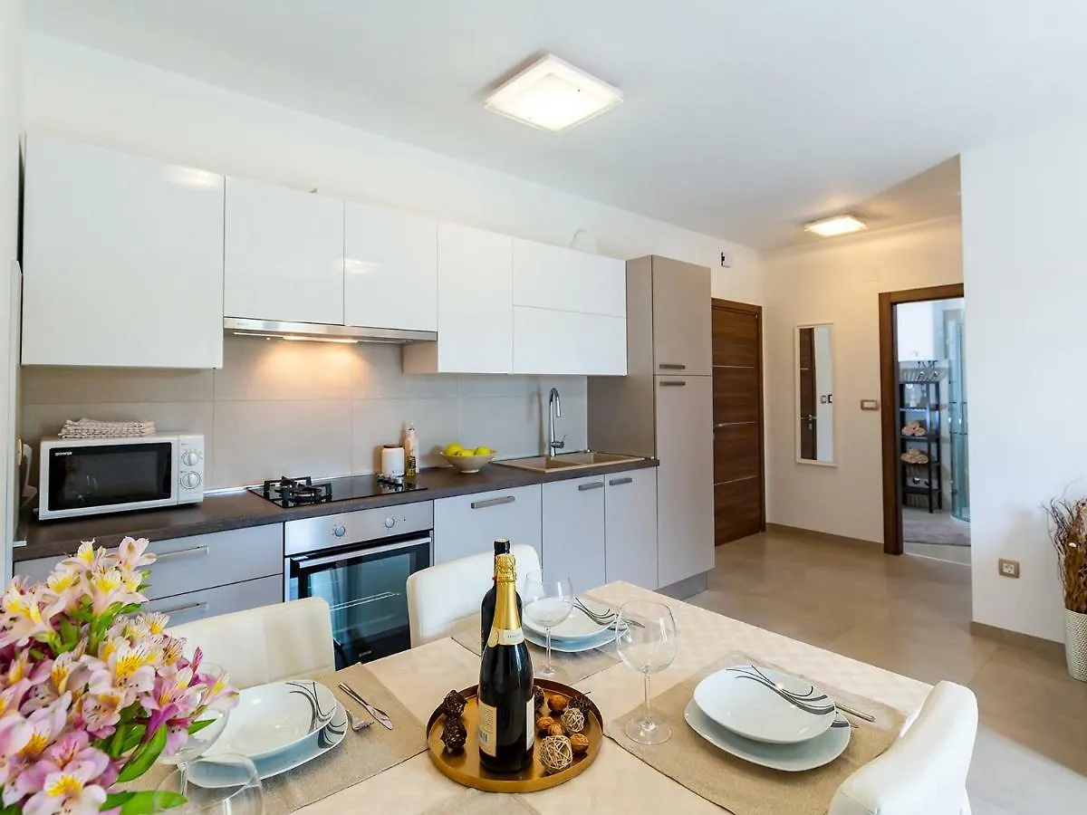Apartments Gioia Porec